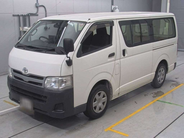 TOYOTA REGIUS ACE VAN 2013