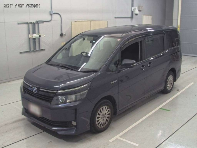 TOYOTA VOXY 2014