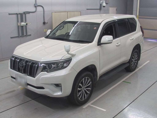 TOYOTA LAND CRUISER PRADO 2018