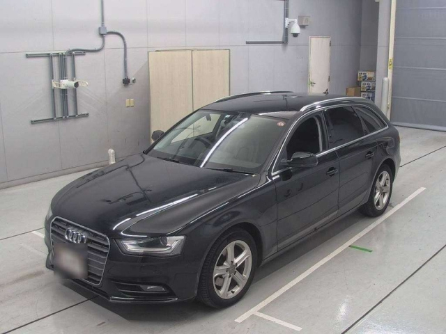 AUDI A4 2012