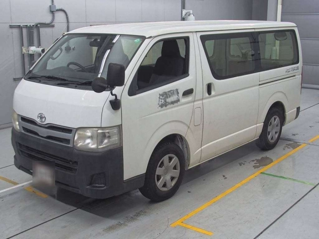 TOYOTA REGIUS ACE VAN 2013