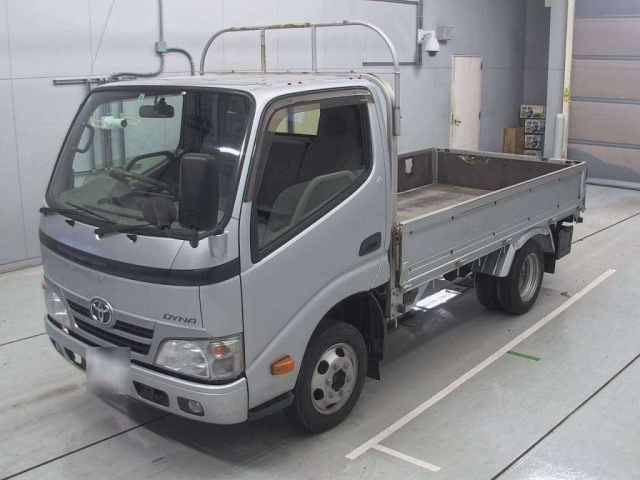 TOYOTA DYNA 2015