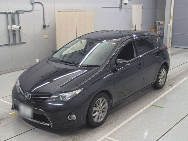TOYOTA AURIS 2014