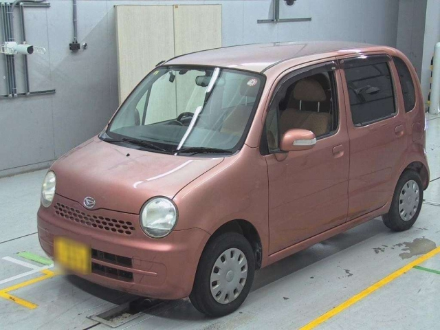DAIHATSU MOVE LATTE