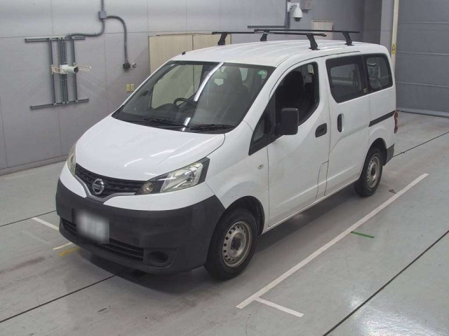 NISSAN NV200 2017
