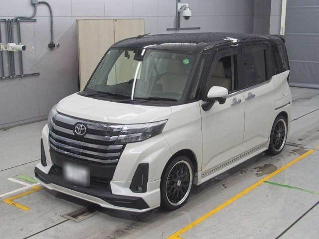 TOYOTA ROOMY 2021