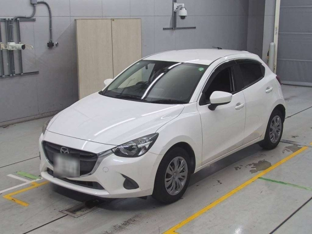 MAZDA DEMIO 2015