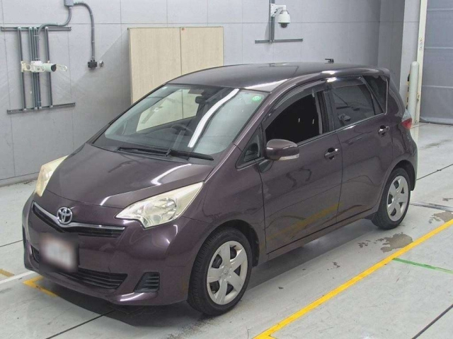 TOYOTA RACTIS 2012