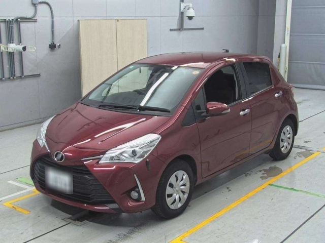 TOYOTA VITZ 2020