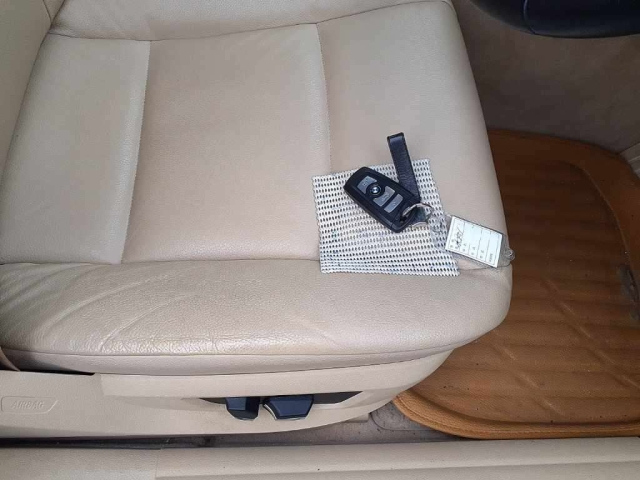 BMW 5 SERIES 2011
