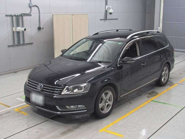 VOLKSWAGEN PASSAT VARIANT 2013