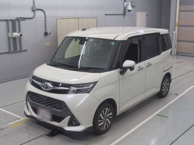 TOYOTA TANK 2020