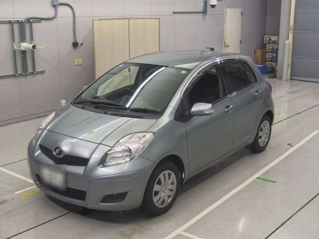 TOYOTA VITZ 2009