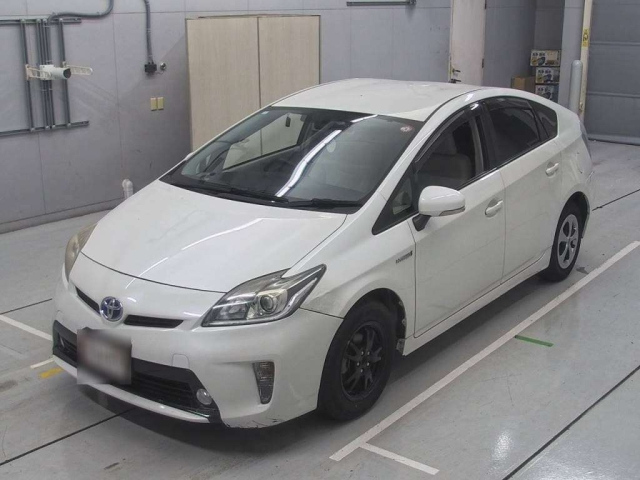TOYOTA PRIUS 2015