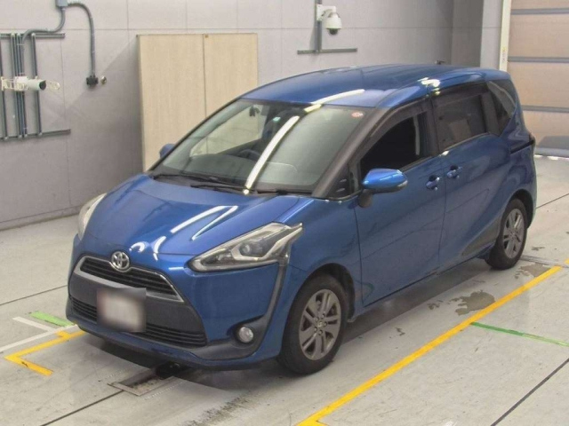 TOYOTA SIENTA 2016