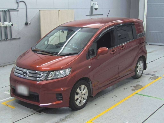 HONDA FREED 2010