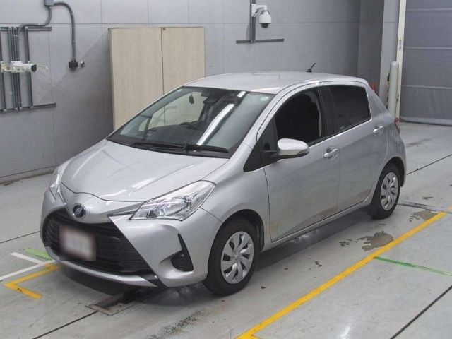 TOYOTA VITZ 2019