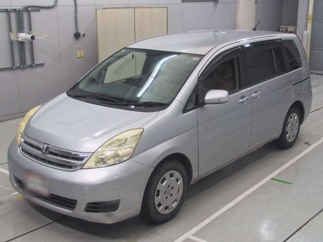 TOYOTA ISIS 2010