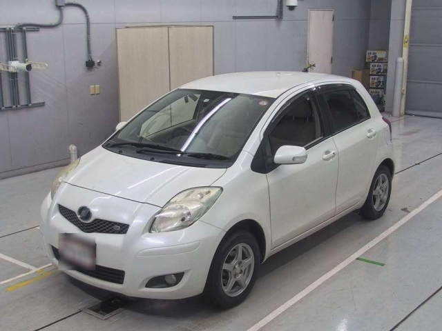 TOYOTA VITZ 2009