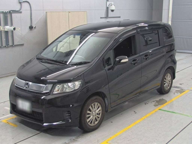 HONDA FREED 2015