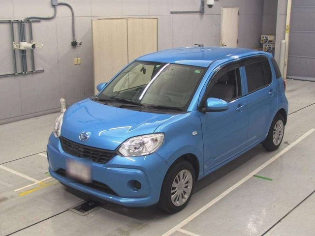 DAIHATSU BOON 2016