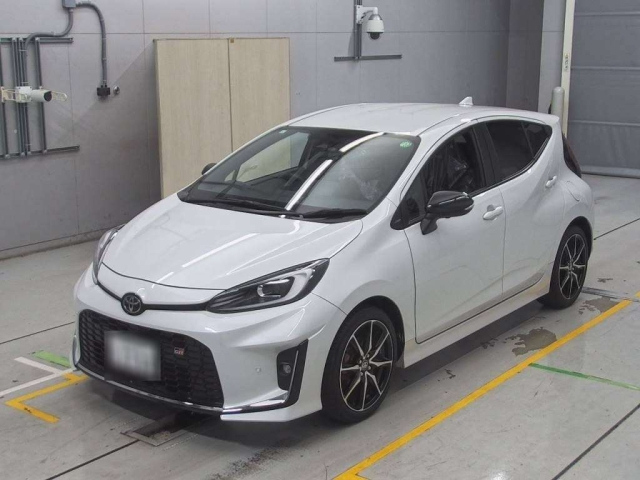 TOYOTA AQUA 2023