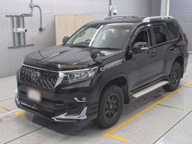 TOYOTA LAND CRUISER PRADO 2018