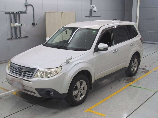 SUBARU FORESTER 2011