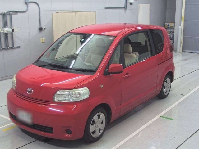 TOYOTA PORTE 2010