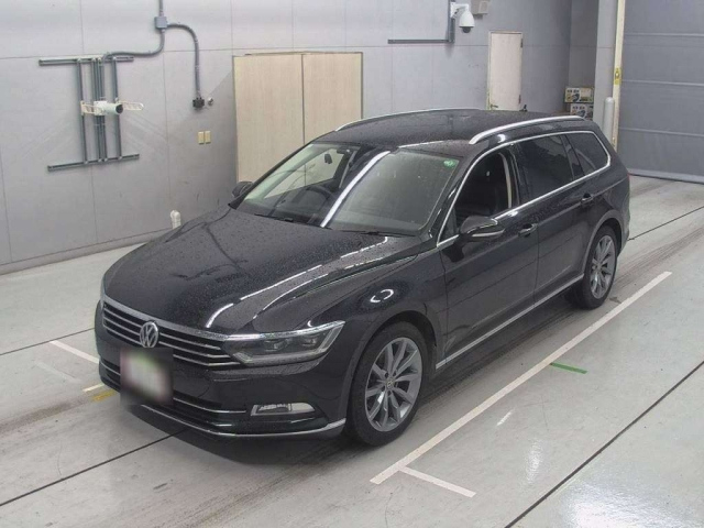 VOLKSWAGEN PASSAT VARIANT 2018
