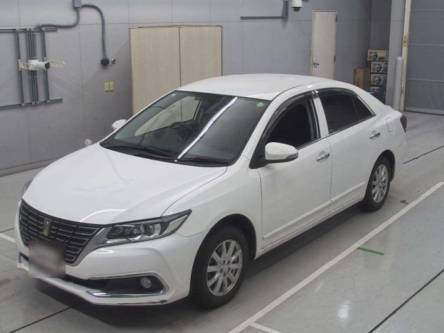 TOYOTA PREMIO 2019