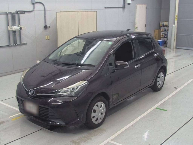 TOYOTA VITZ 2016