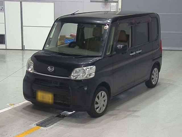 DAIHATSU TANTO 2014