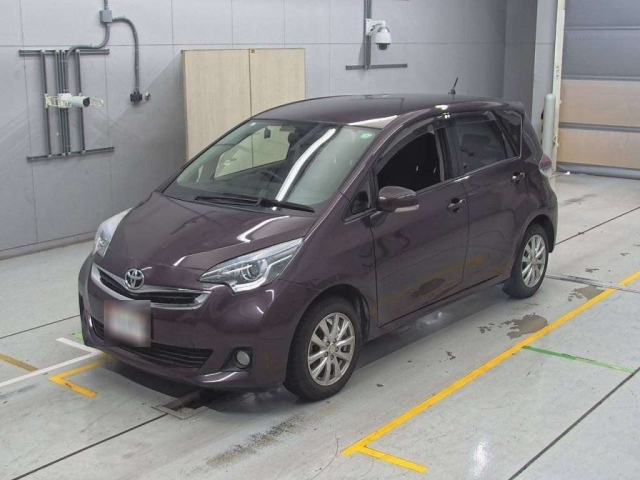 TOYOTA RACTIS 2015