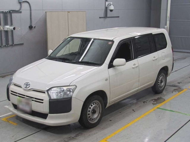 TOYOTA PROBOX 2018