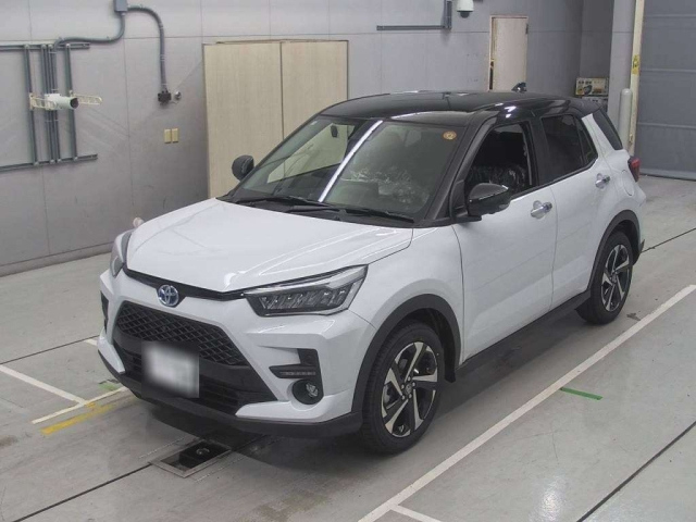 TOYOTA RAIZE 2025