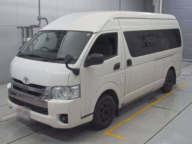 TOYOTA REGIUS ACE VAN