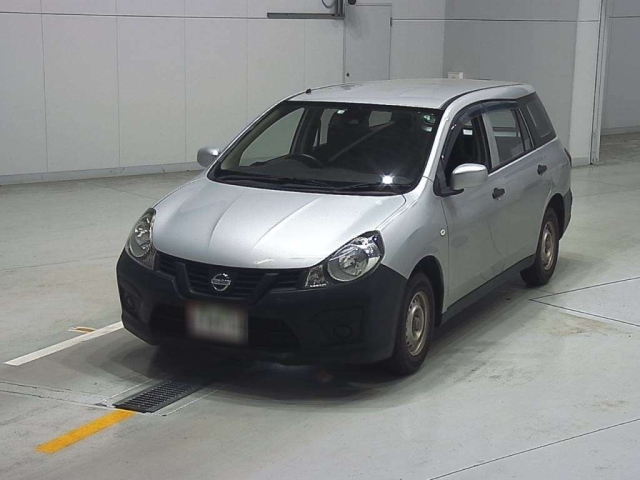 NISSAN AD 2018