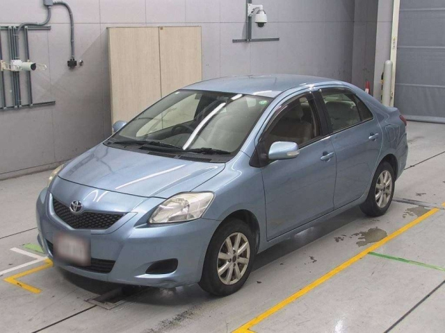 TOYOTA BELTA 2011