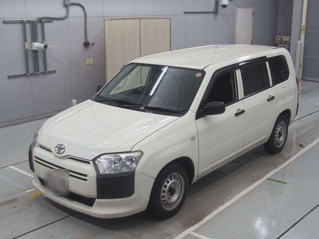 TOYOTA PROBOX 2018