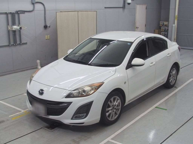 MAZDA AXELA