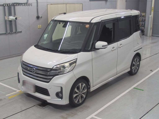 NISSAN DAYZ ROOX