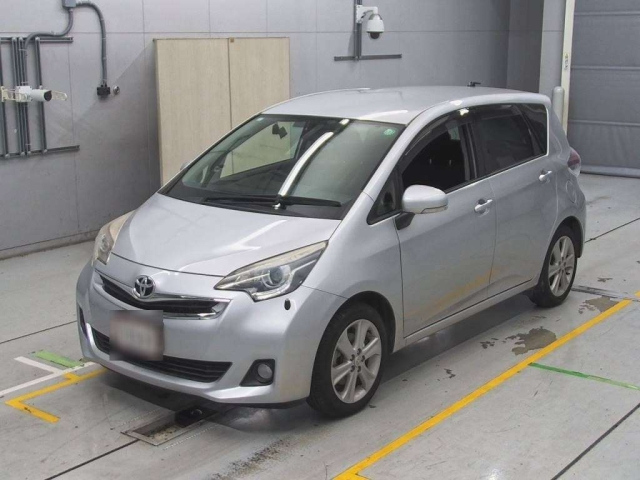 TOYOTA RACTIS 2014