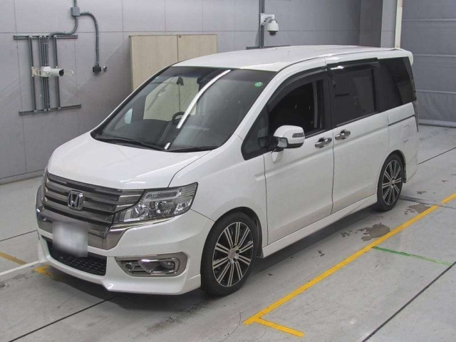 HONDA STEP WAGON 2014