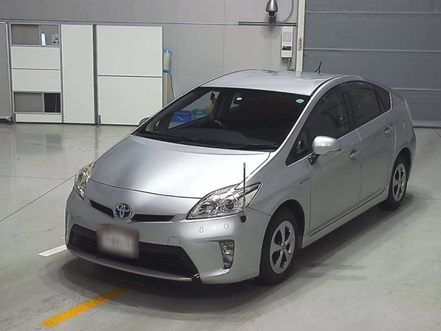 TOYOTA PRIUS 2014