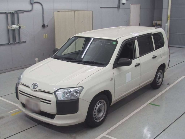 TOYOTA PROBOX 2022