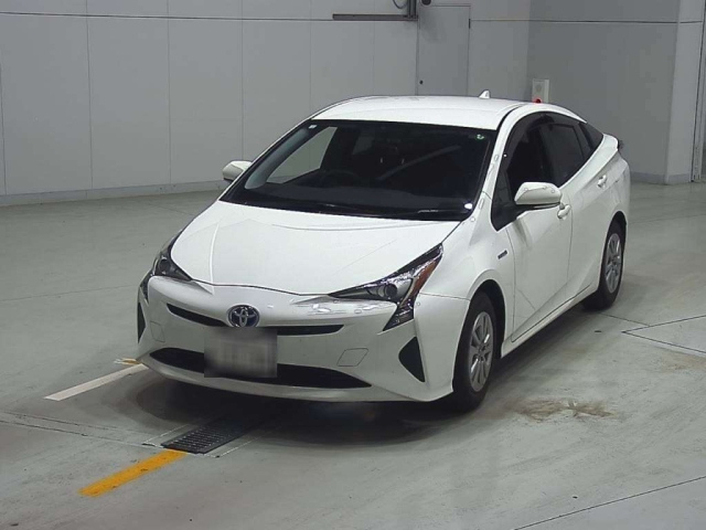 TOYOTA PRIUS 2016