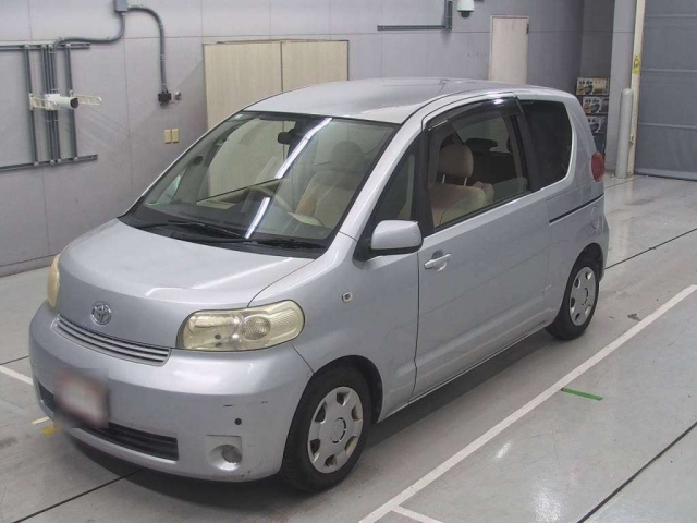 TOYOTA PORTE 2006