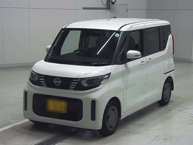 NISSAN ROOX 2023