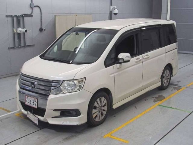 HONDA STEP WAGON 2010